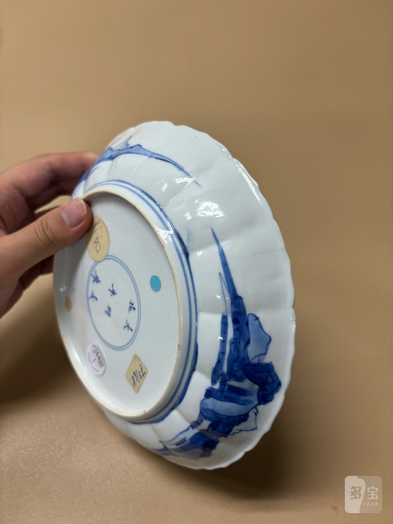 清康熙 青花西厢记佛殿奇逢菱口盘 - 图8